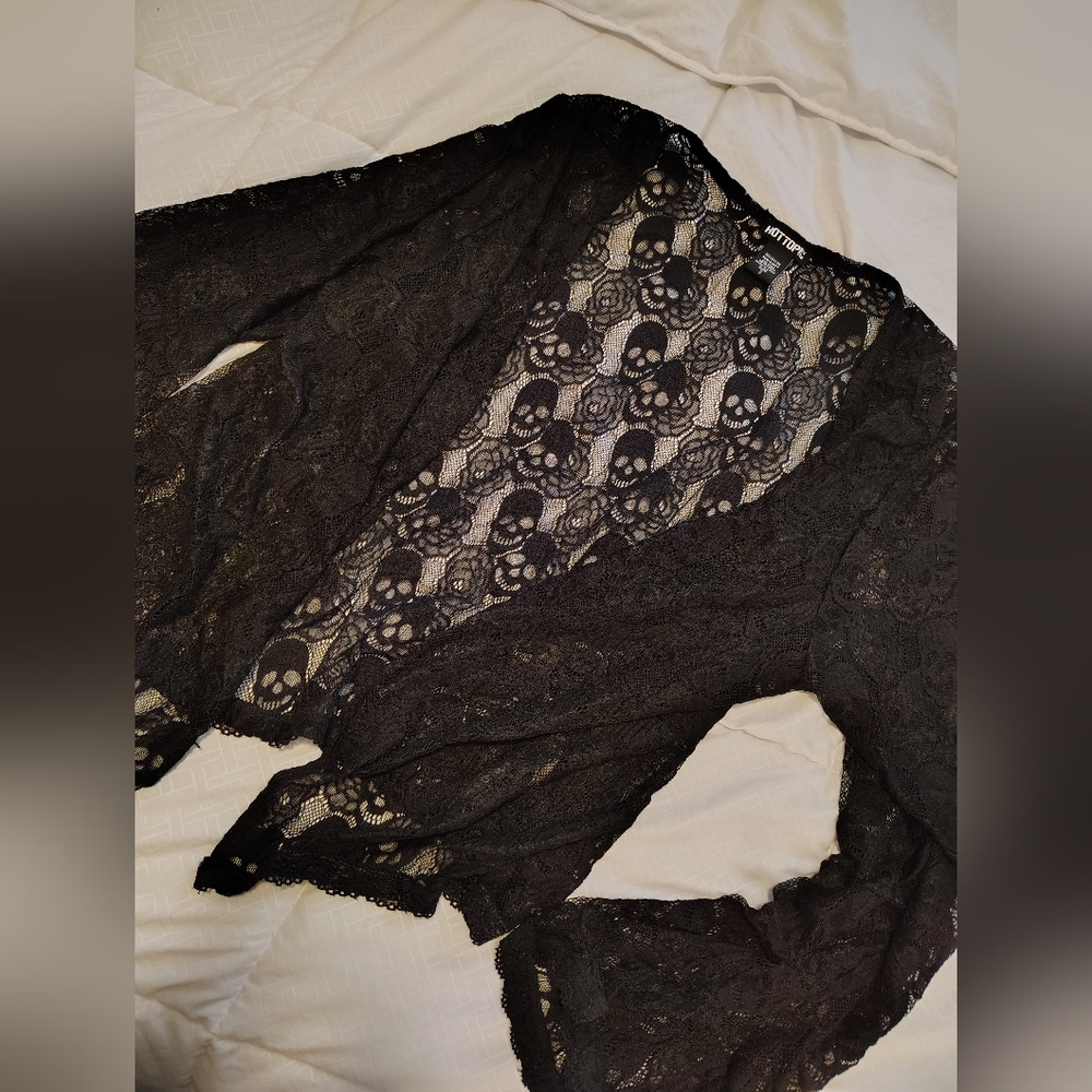 Hot Topic Lace Skull Cardigan